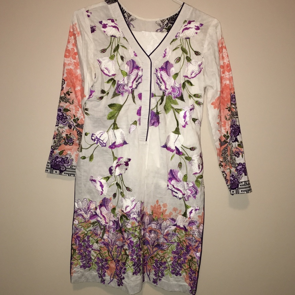 Pakistani designer 3 piece lawn suit - Picture 3 of 3
